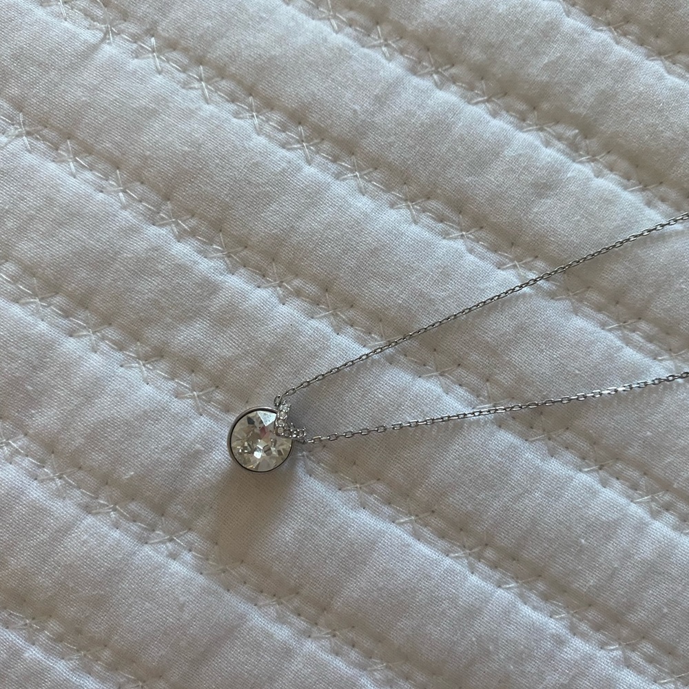 SWAROVSKI! Bella Necklace Silver